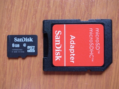 サンディスク microSDHCカード+アダプタ